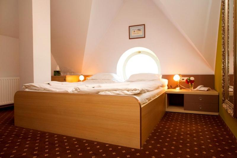 Hotel Zamek Berchtold Strančice Εξωτερικό φωτογραφία